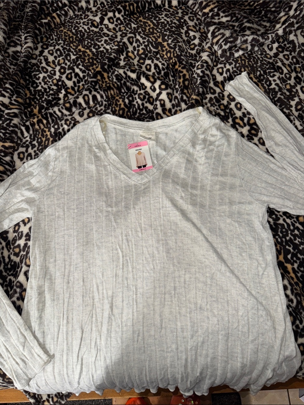Mote Light Gray Ribbed V-Neck Sweater - Small